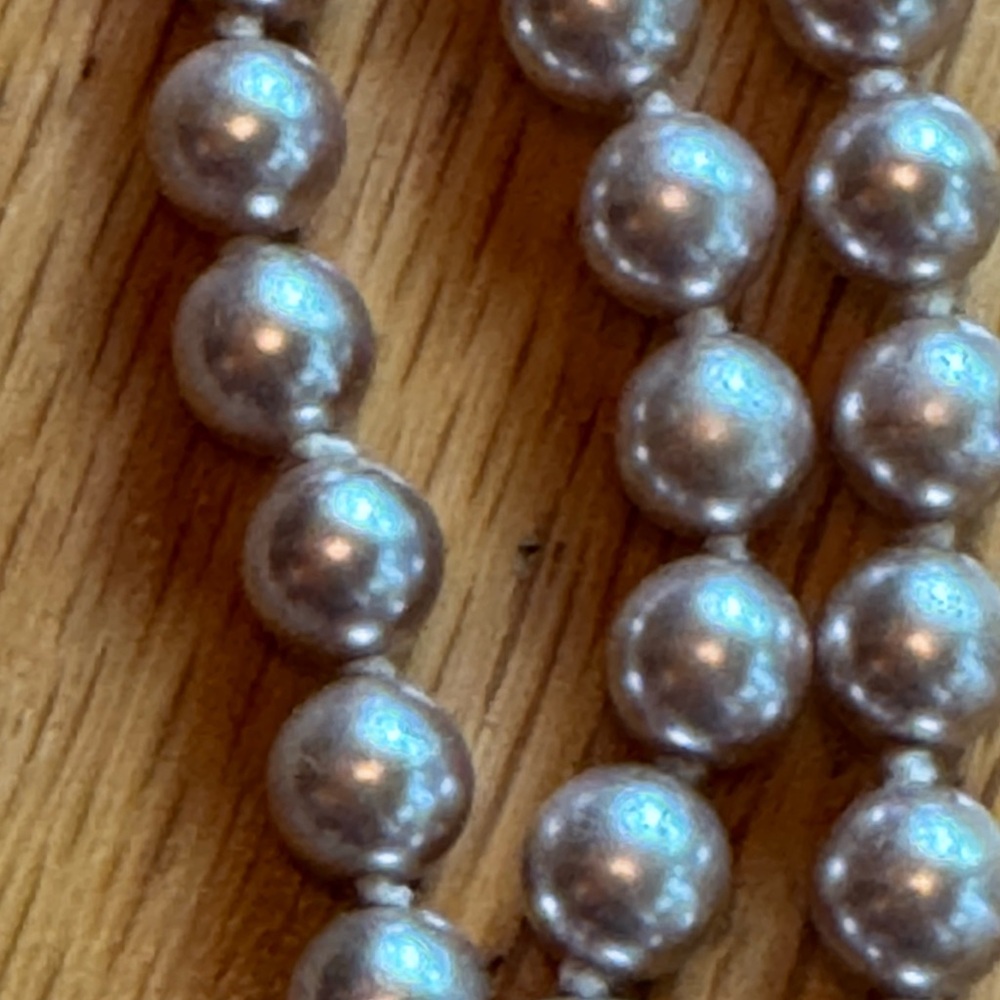 Elegant Nolan Miller Pearl Necklace - Picture 4 of 7